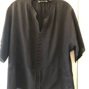 Awesome Banana Republic silk blouse